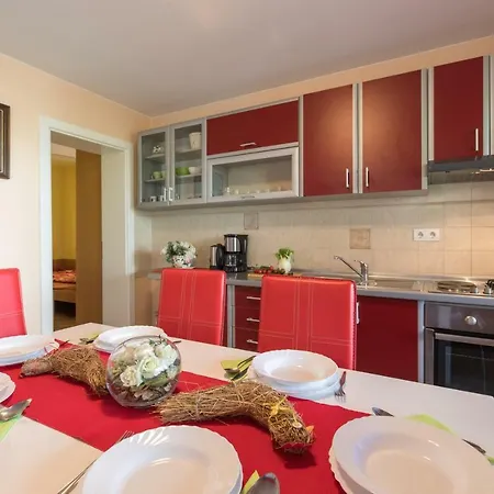 Josip Malin Apartmán