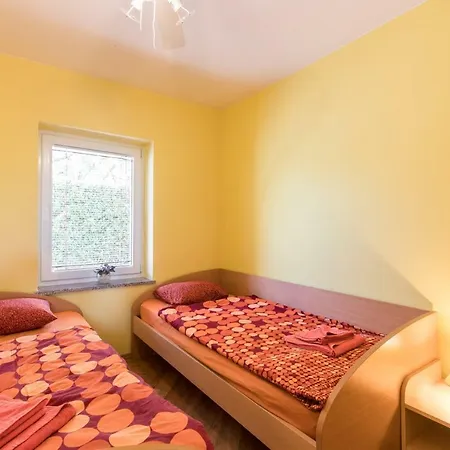 Josip Malin Apartmán