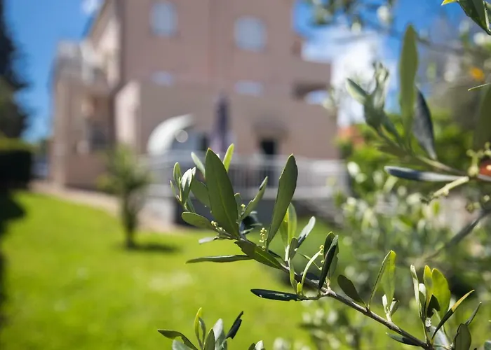 Josip Malin Апартаменты